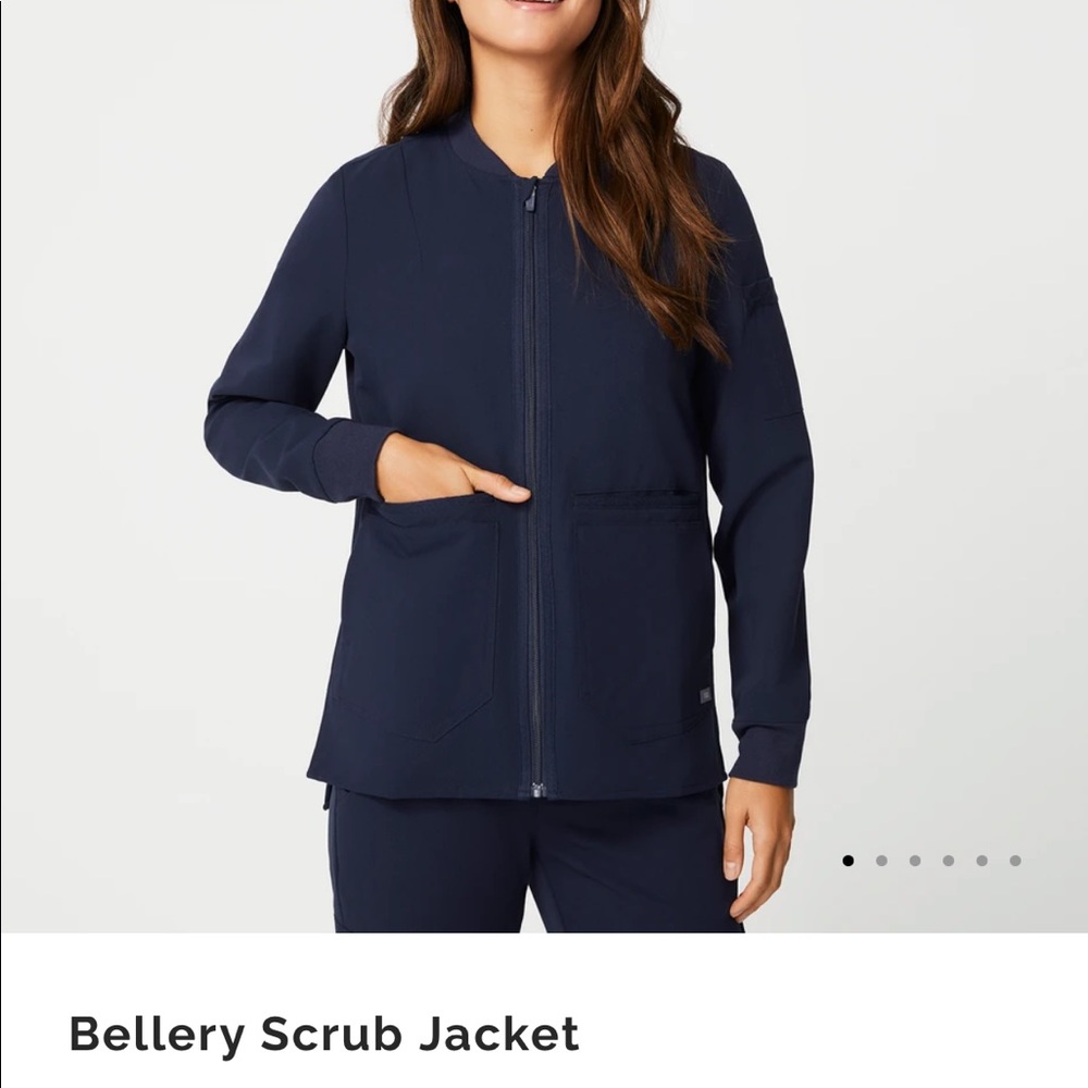 Figs Bellery Scrub Jacket in navy
